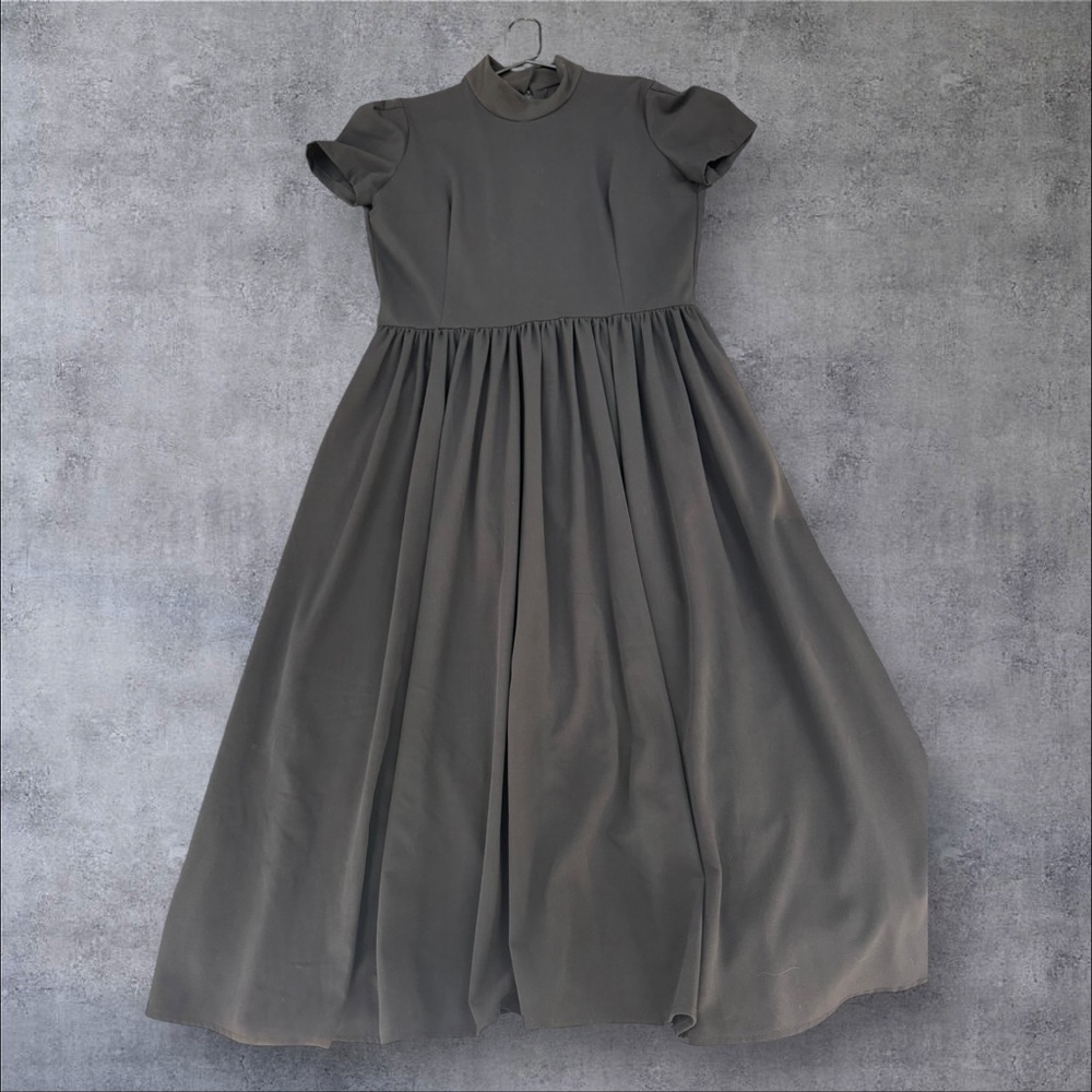 Deandri removable collar dress size L/XL
